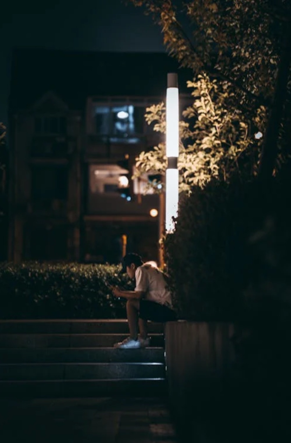 “Generazione Anestesia: perché un milione di giovani sceglie l’evasione chimica”